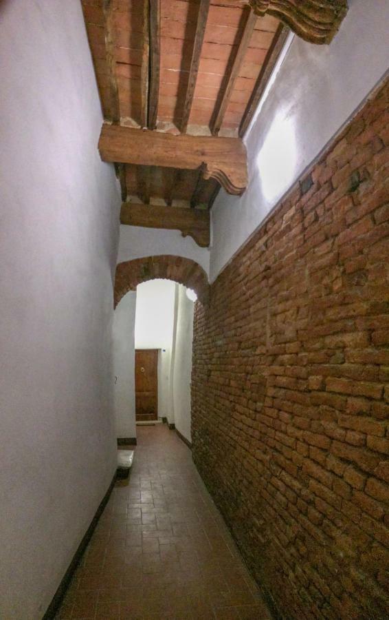 Elegante Luminoso Attico Centralissimo Siena Eksteriør billede